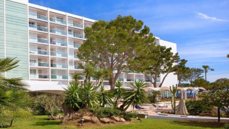 hotel punta rotja