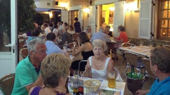 La hostelería es el sector que más sufre