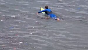 surfero fecal en palma