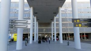 aeropuerto turismo palma son sant joan maletas