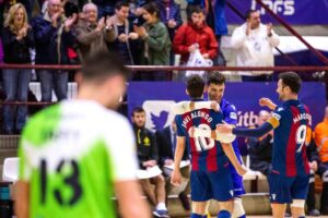www.mallorcadiario.com_galerias-noticias_galerias_527522_palmafutsal_6_
