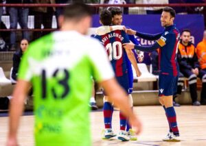 www.mallorcadiario.com_galerias-noticias_galerias_527522_palmafutsal_7_