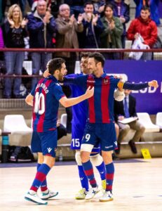 www.mallorcadiario.com_galerias-noticias_galerias_527522_palmafutsal_8_