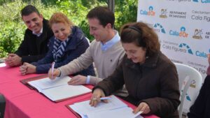 Imagen de la firma del acuerdo