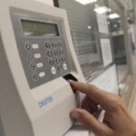 fichar en el trabajo