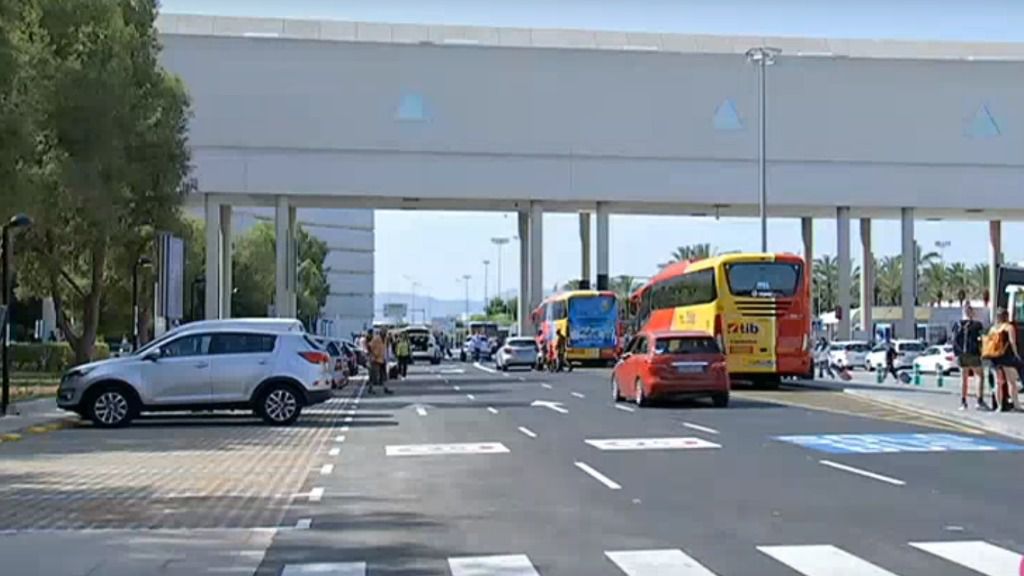 aeropuerto aparcamiento