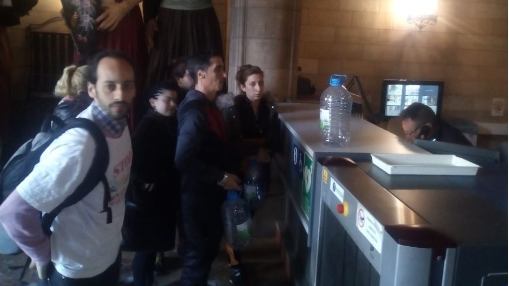 vecinos corea garrafa agua cort