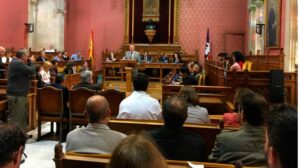 Ensenyat debate Consell