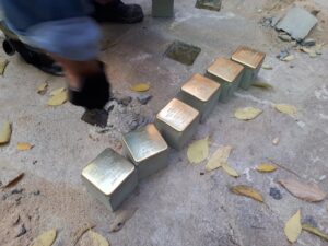 www.mallorcadiario.com_galerias-noticias_galerias_528557_Stolpersteine_2_
