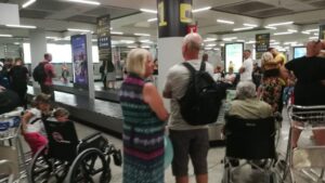 aeropuerto son sant joan turista