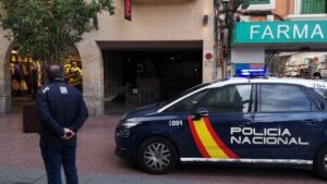 Patrulla en el portal de los hechos