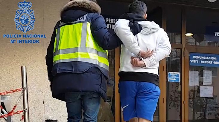detención policia atraco taxista