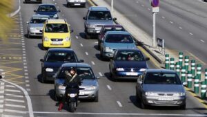 trafico coches atascos paseo maritimo