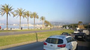 tiempo, despejado, sol, carretera, coches