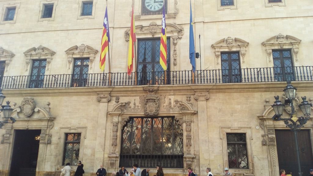 fachada ayuntamiento palma cort