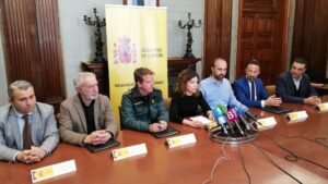 El coronel y la delegada del Gobierno, junto a cinco alcaldes