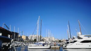 buen tiempo sol yates mar