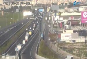 tr&aacute;fico atascos