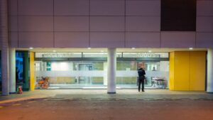 urgencias son espases policia hospital