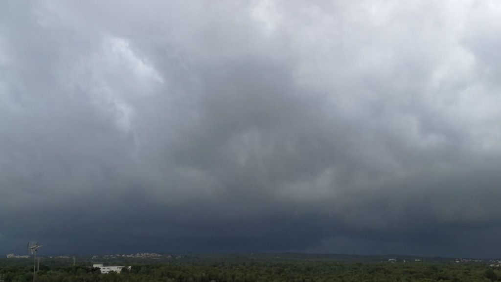 mal tiempo nubes