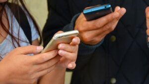 redes sociales moviles