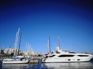 buen tiempo sol yates mar