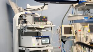 torre quir&uacute;rgica con tecnolog&iacute;a 3D para cirug&iacute;a laparosc&oacute;pica