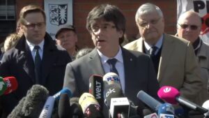 Puigdemont sale de prision