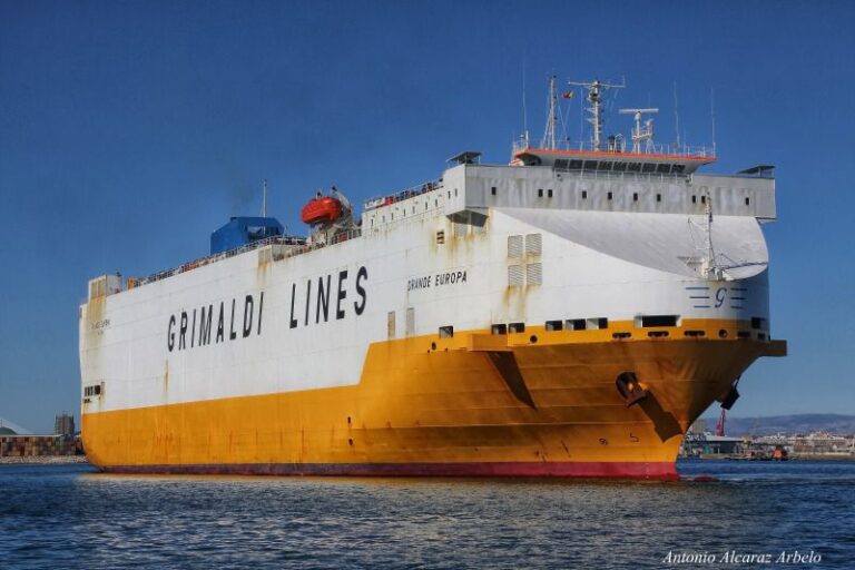 barco grimaldi