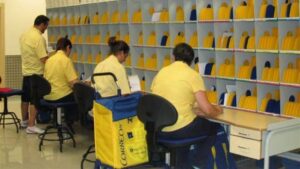 trabajadores correos