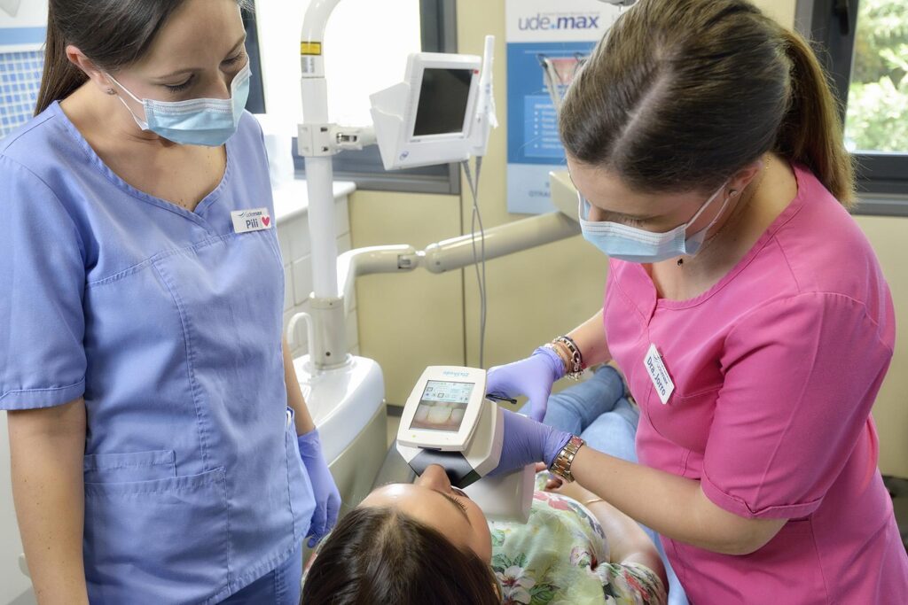 dentista udemax
