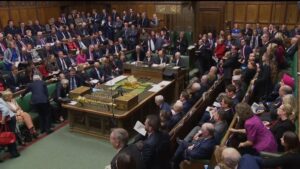 El Parlamento brit&aacute;nico votar&aacute; hoy alternativas al Brexit de May