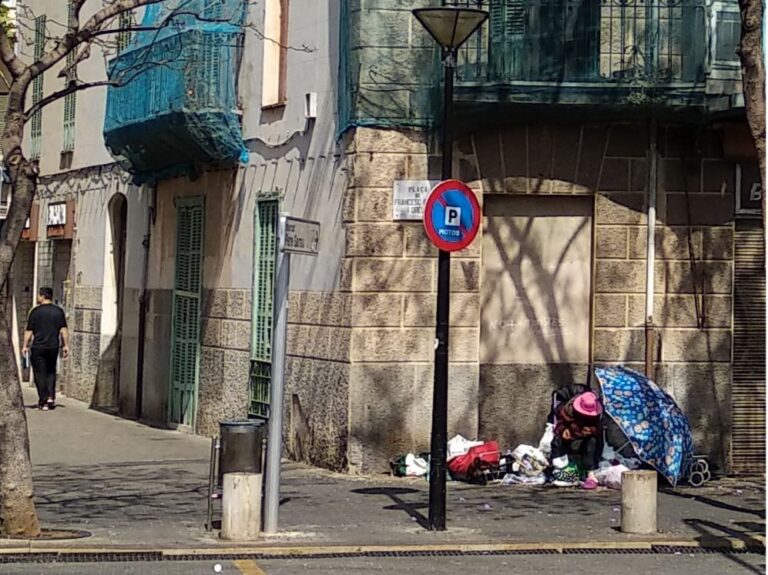 ana vagabunda plaza columnas