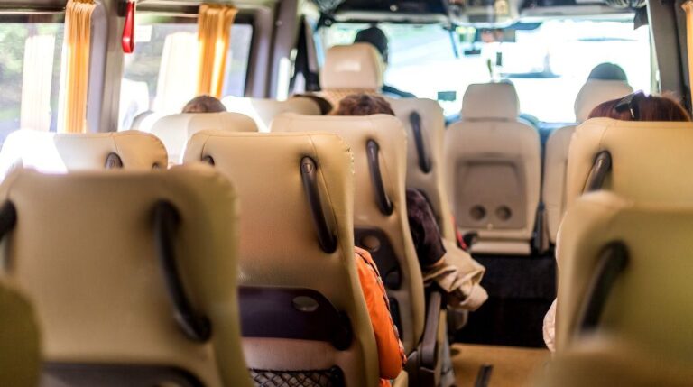 minibus