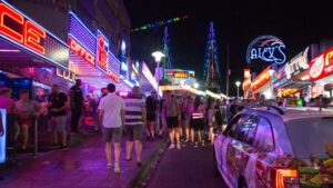 borrachos magaluf punta ballena