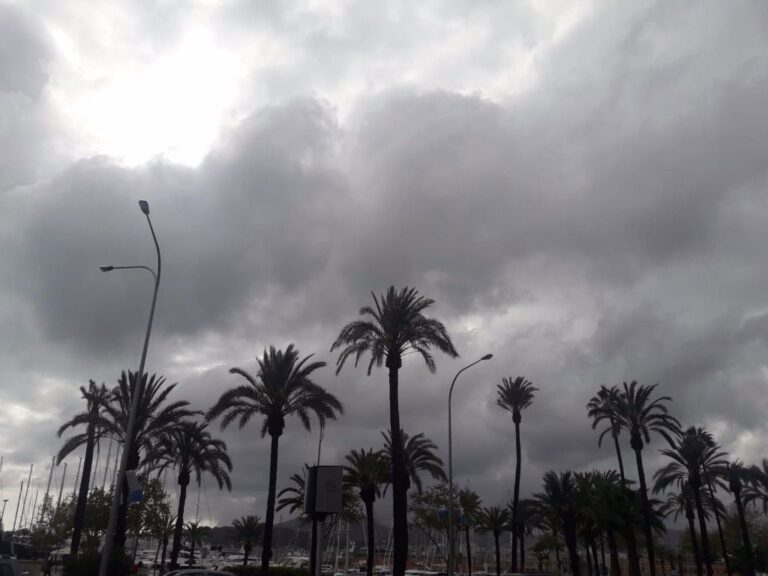 nubes, cielo nuboso