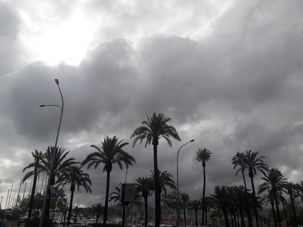 nubes, cielo nuboso
