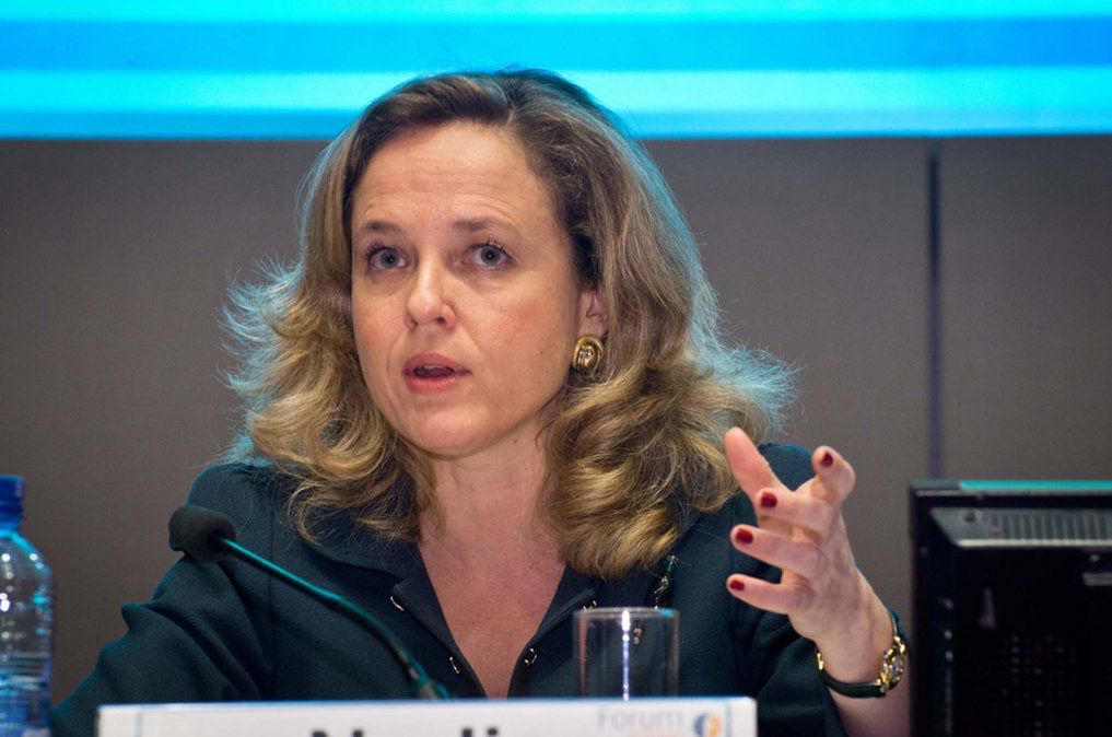 ministra economia nadia calviño