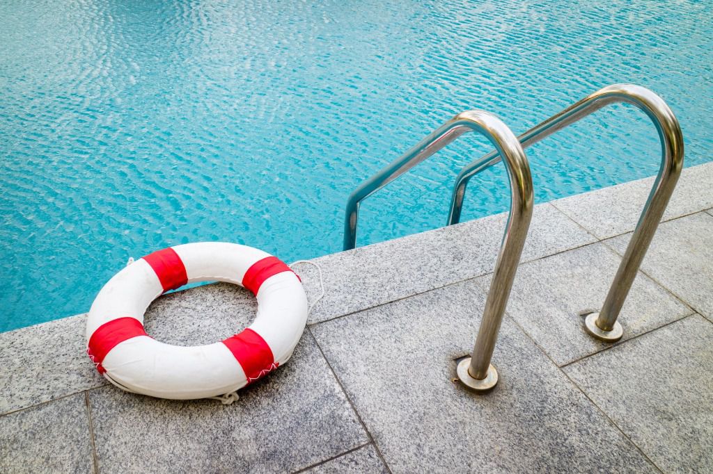 socorrista piscina