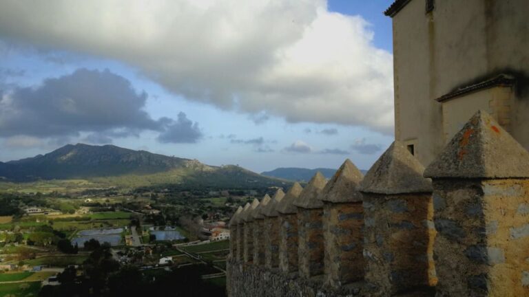 Arta murallas nubes