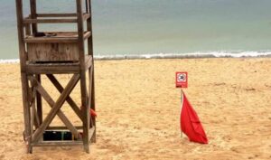 bandera roja vertidos