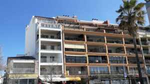 buen tiempo sol edificio vivienda