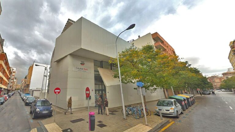 Casal de barri de Can Alcover