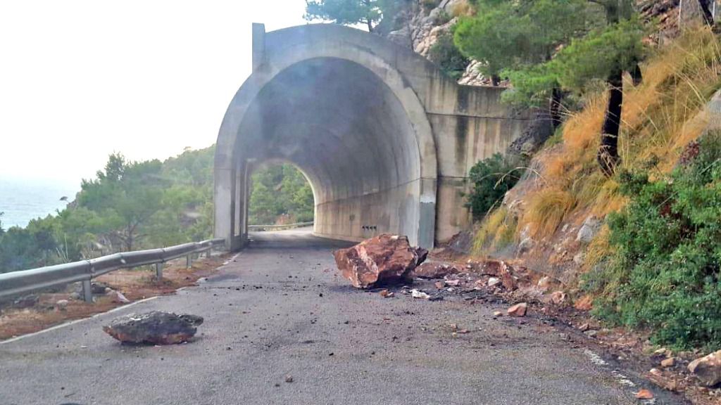 desprendimiento carretera serra