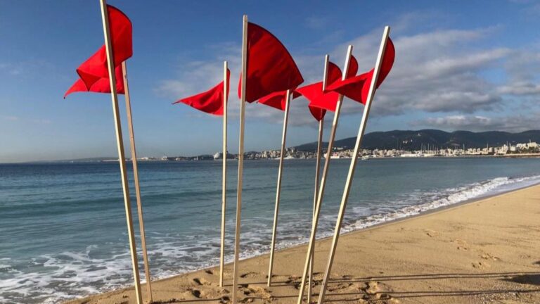 can pere antoni bandera roja