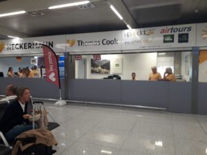 thomas cook aeropuerto