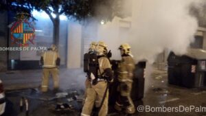 bomberos de Palma contenedor