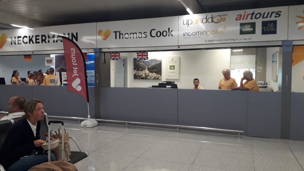 thomas cook aeropuerto