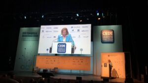 ministra calvi&ntilde;o