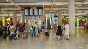 aeropuerto son sant joan avion
